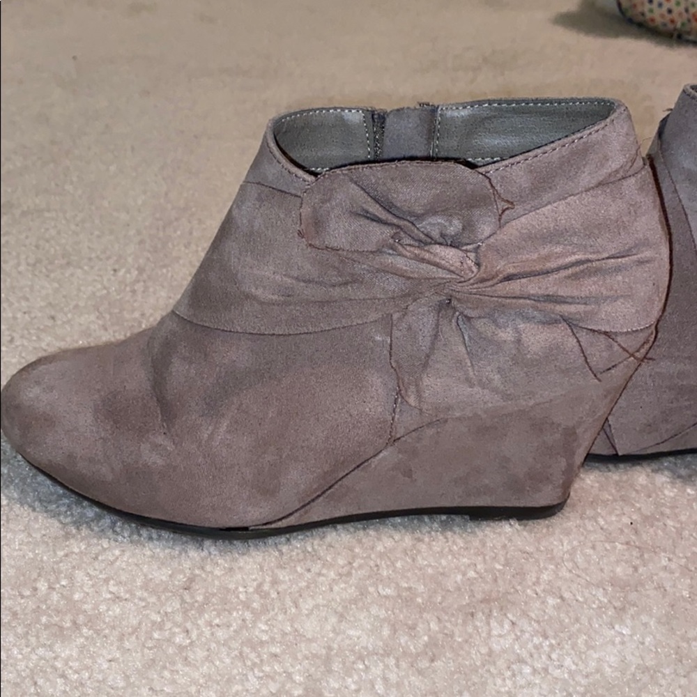 CL booties